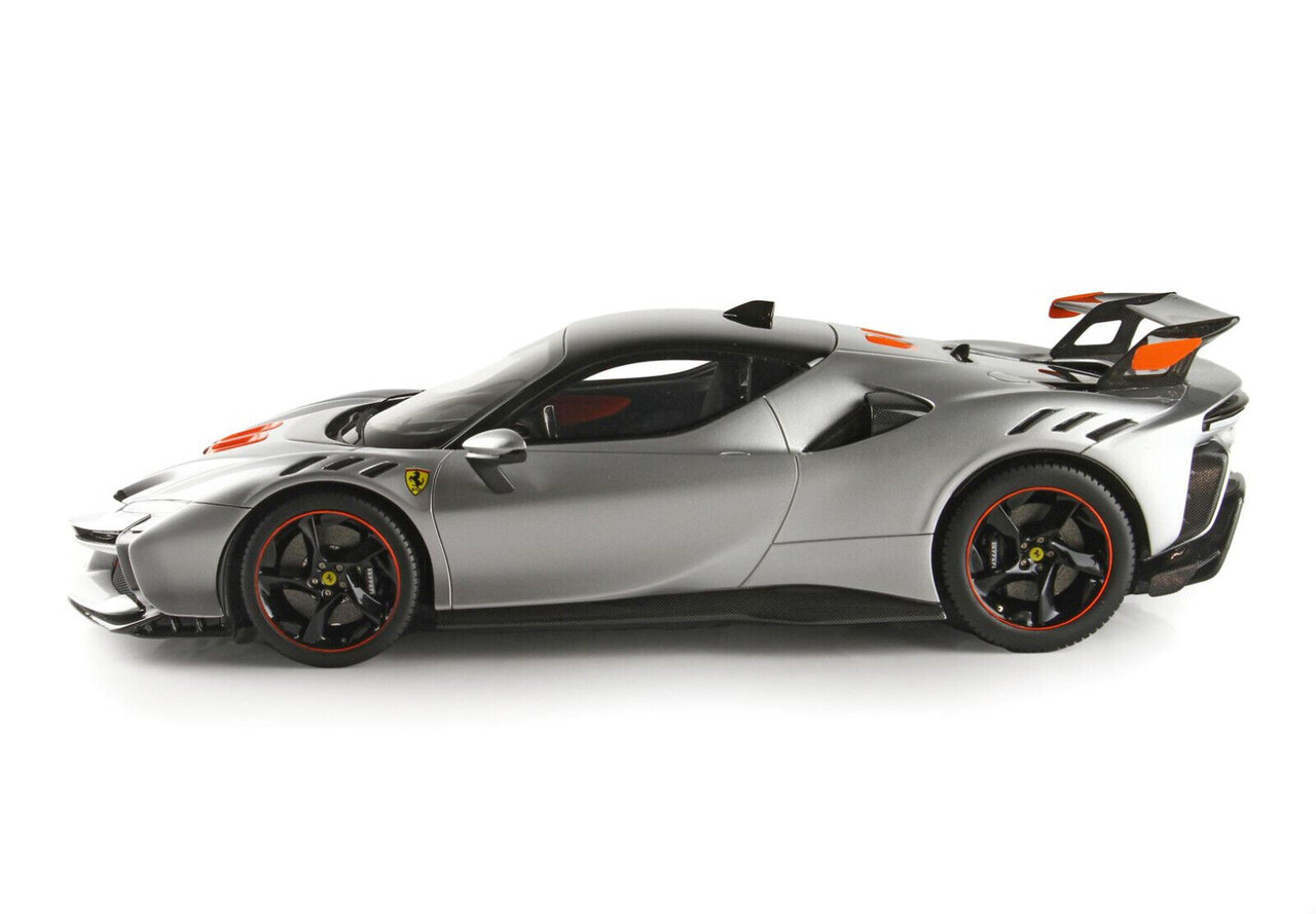 Ferrari Ferrari SF90 XX Stradale 2024 + Showcase - 1:18 - BBR Ferrari Ferrari SF90 XX Stradale 2024 + Showcase - 1:18 - BBR