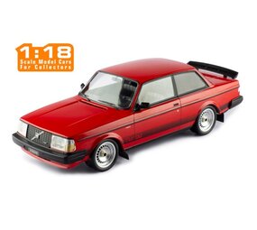Volvo Volvo 240 Turbo 'Custom' 1984 - 1:18 - IXO Models Volvo Volvo 240 Turbo 'Custom' 1984 - 1:18 - IXO Models