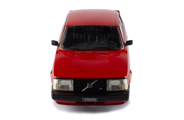 Volvo Volvo 240 Turbo 'Custom' 1984 - 1:18 - IXO Models