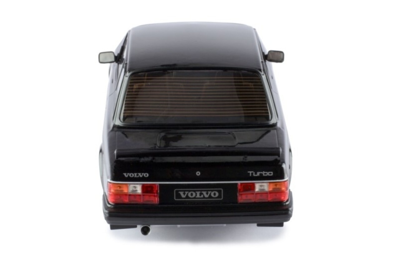 Volvo Volvo 240 Turbo 'Custom' 1983 - 1:18 - IXO Models