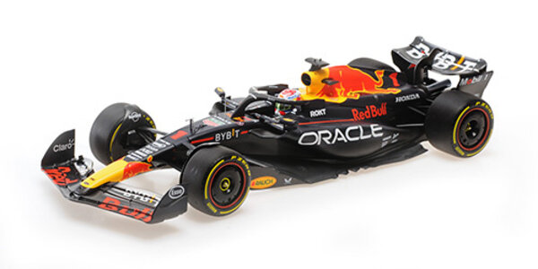 Formule 1 Oracle Red Bull Racing RB19 #1, Verstappen, Winner Italian GP 2023 - 1:18 - Minichamps Formule 1 Oracle Red Bull Racing RB19 #1, Verstappen, Winner Italian GP 2023 - 1:18 - Minichamps
