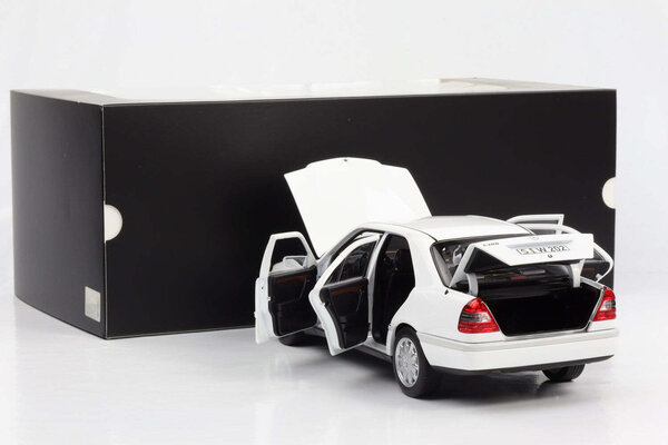 Mercedes-Benz Mercedes-Benz C 200 (W202) 1993 - 1:18 - Norev Mercedes-Benz Mercedes-Benz C 200 (W202) 1993 - 1:18 - Norev