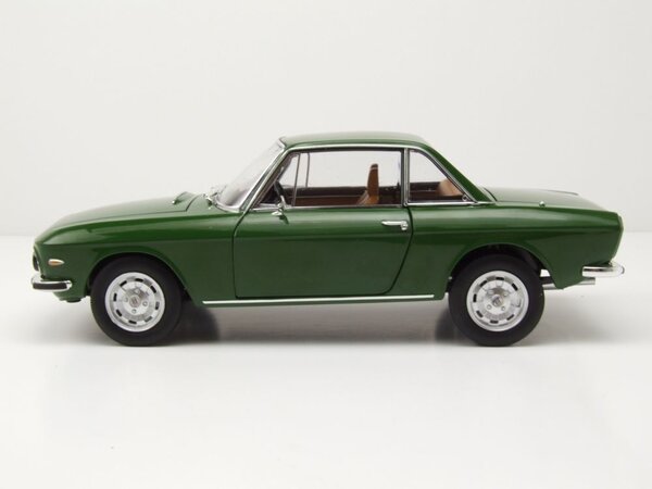 Lancia Lancia Fulvia 3 Series 1975 - 1:18 - Norev Lancia Lancia Fulvia 3 Series 1975 - 1:18 - Norev