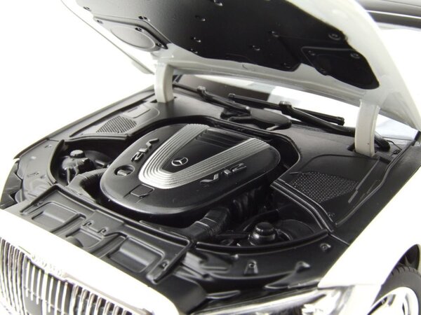 Mercedes-Benz Mercedes Maybach S 680 4Matic 2021 - 1:18 - Norev