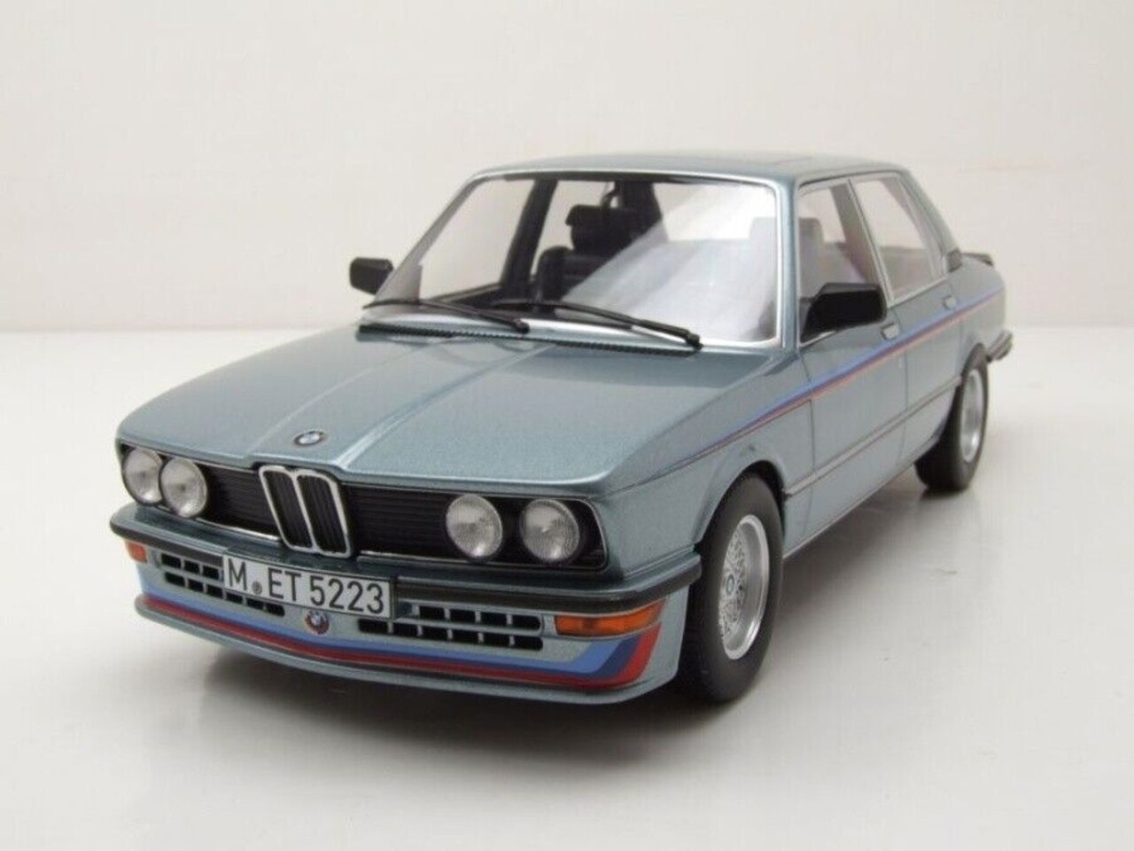 BMW BMW M535i 1980 - 1:18 - Norev BMW BMW M535i 1980 - 1:18 - Norev