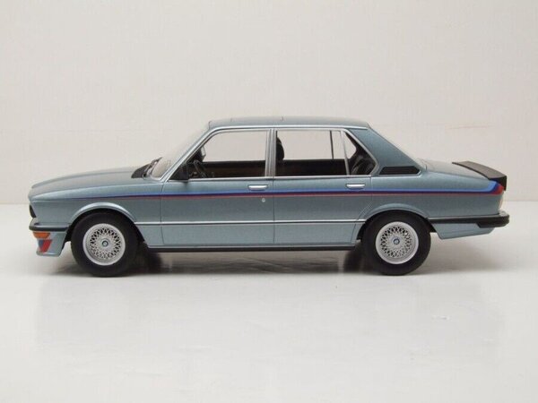 BMW BMW M535i 1980 - 1:18 - Norev BMW BMW M535i 1980 - 1:18 - Norev