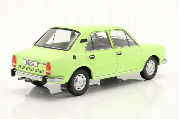 Skoda Škoda 105L - 1:18 - Triple 9 Collection Skoda Škoda 105L - 1:18 - Triple 9 Collection