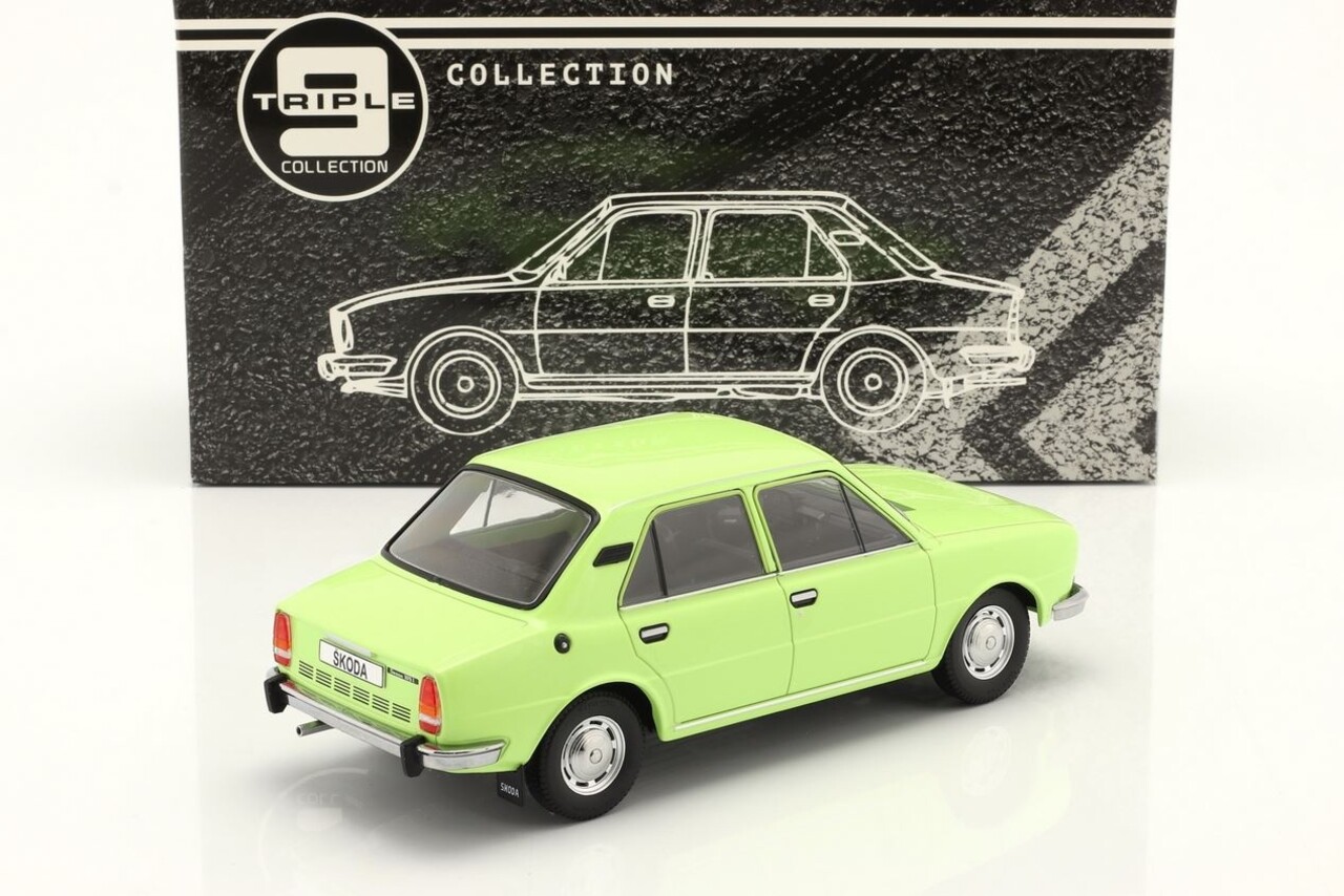 Skoda Škoda 105L - 1:18 - Triple 9 Collection Skoda Škoda 105L - 1:18 - Triple 9 Collection