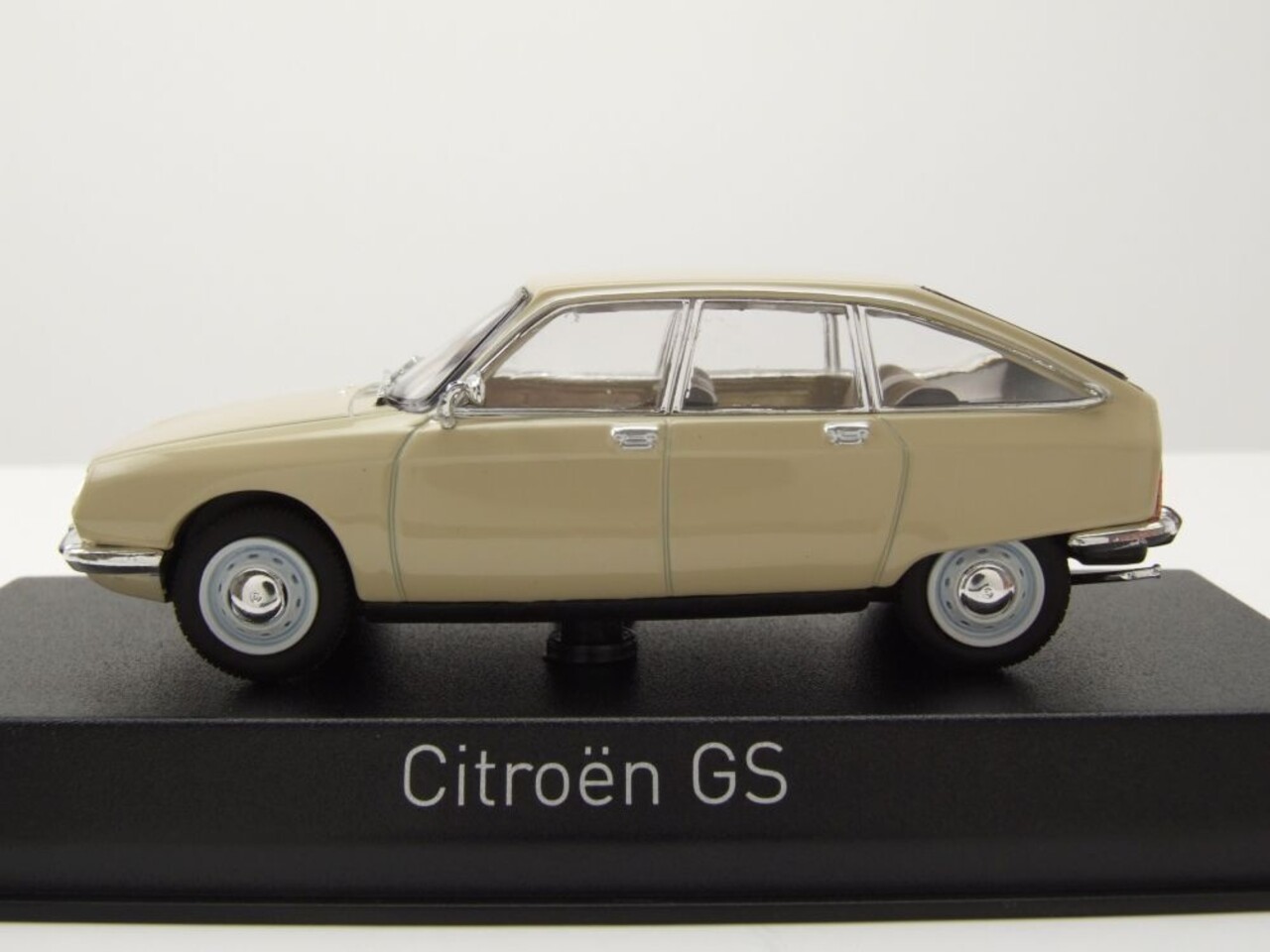 Citroen Citroen GS 1971 - 1:43 - Norev Citroen Citroen GS 1971 - 1:43 - Norev