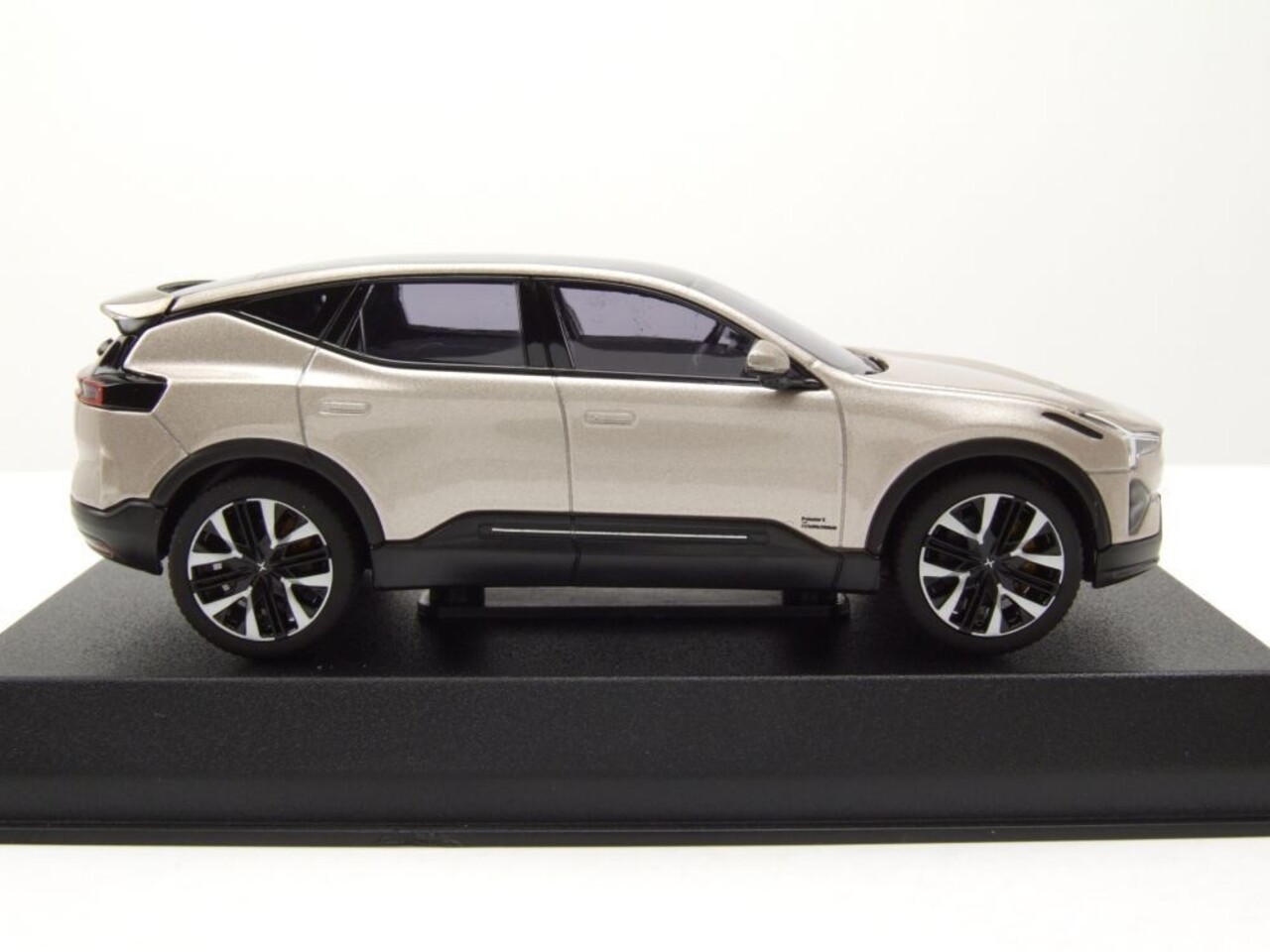 Polestar Polestar 3 2024  - 1:43 - Norev