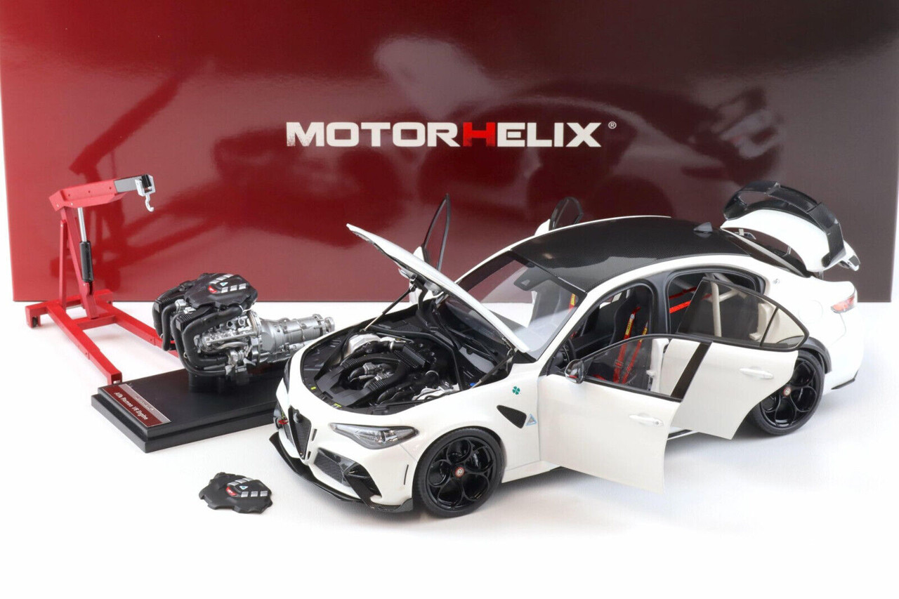 Alfa Romeo Alfa Romeo Giulia GTAm + Engine + Accessories  2021 - 1:18 - MotorHelix Alfa Romeo Alfa Romeo Giulia GTAm + Engine + Accessories  2021 - 1:18 - MotorHelix