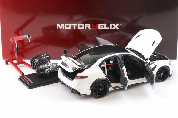 Alfa Romeo Alfa Romeo Giulia GTAm + Engine + Accessories  2021 - 1:18 - MotorHelix Alfa Romeo Alfa Romeo Giulia GTAm + Engine + Accessories  2021 - 1:18 - MotorHelix