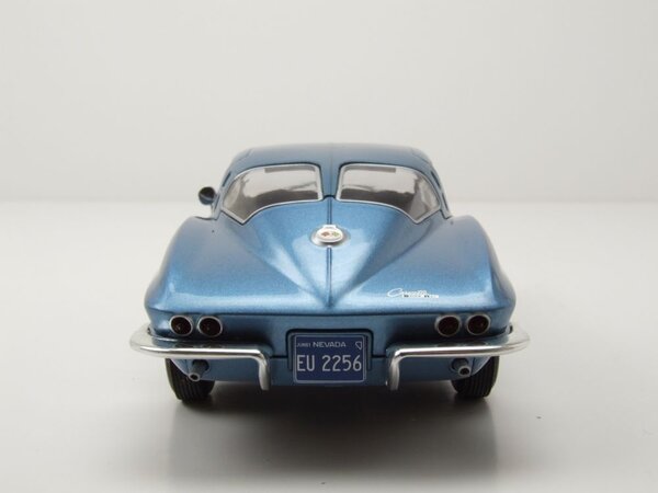 Chevrolet Chevrolet Corvette (C2) Stingray 1963 - 1:24 - Whitebox Chevrolet Chevrolet Corvette (C2) Stingray 1963 - 1:24 - Whitebox
