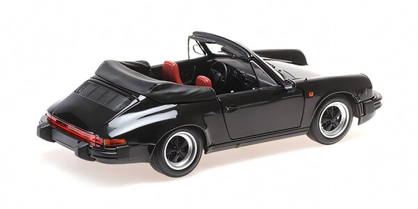 Porsche Porsche 911 Carrera 3.2 Cabriolet 1983 - 1:18 - Minichamps