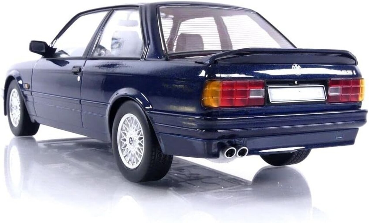 BMW BMW 325i M-Paket 2 1988 - 1:18 - KK Scale
