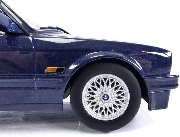 BMW BMW 325i M-Paket 2 1988 - 1:18 - KK Scale