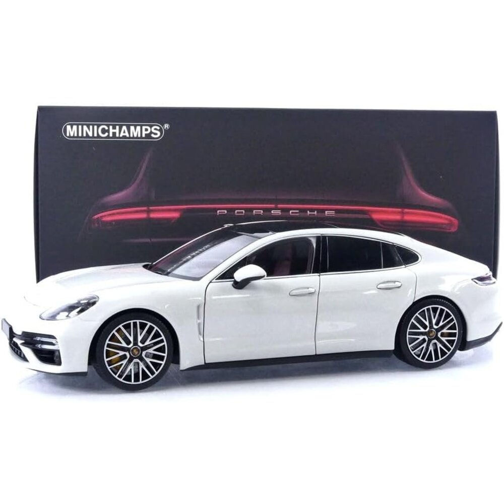 Minichamps Porsche Panamera Turbo S 1:18 - Blue Metallic 2020