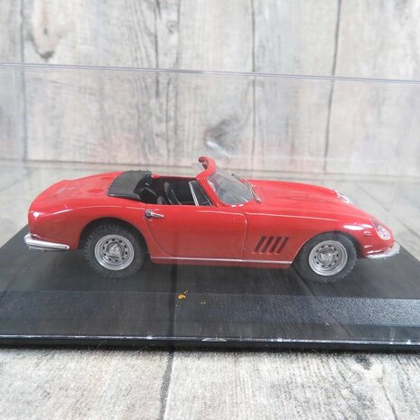 Ferrari Ferrari 275 GTB/4 Spider 1966 - 1:43 - Best Model Ferrari Ferrari 275 GTB/4 Spider 1966 - 1:43 - Best Model