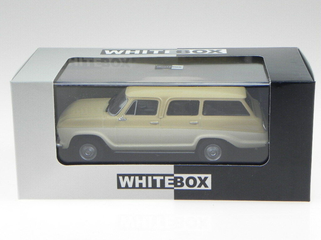 Chevrolet Chevrolet Veraneio 1965 - 1:43 - Whitebox