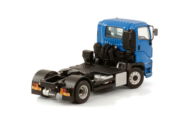 Isuzu Isuzu Giga Short Cab 4x2 'Blue' - 1:50 - WSI Models Isuzu Isuzu Giga Short Cab 4x2 'Blue' - 1:50 - WSI Models