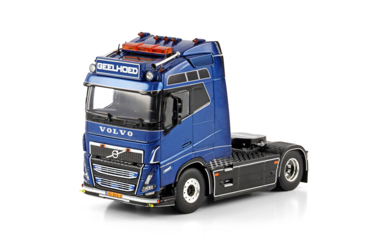 Volvo Volvo FH5 Globetrotter Tractor 4x2 'Geelhoed' - 1:50 - WSI Models Volvo Volvo FH5 Globetrotter Tractor 4x2 'Geelhoed' - 1:50 - WSI Models