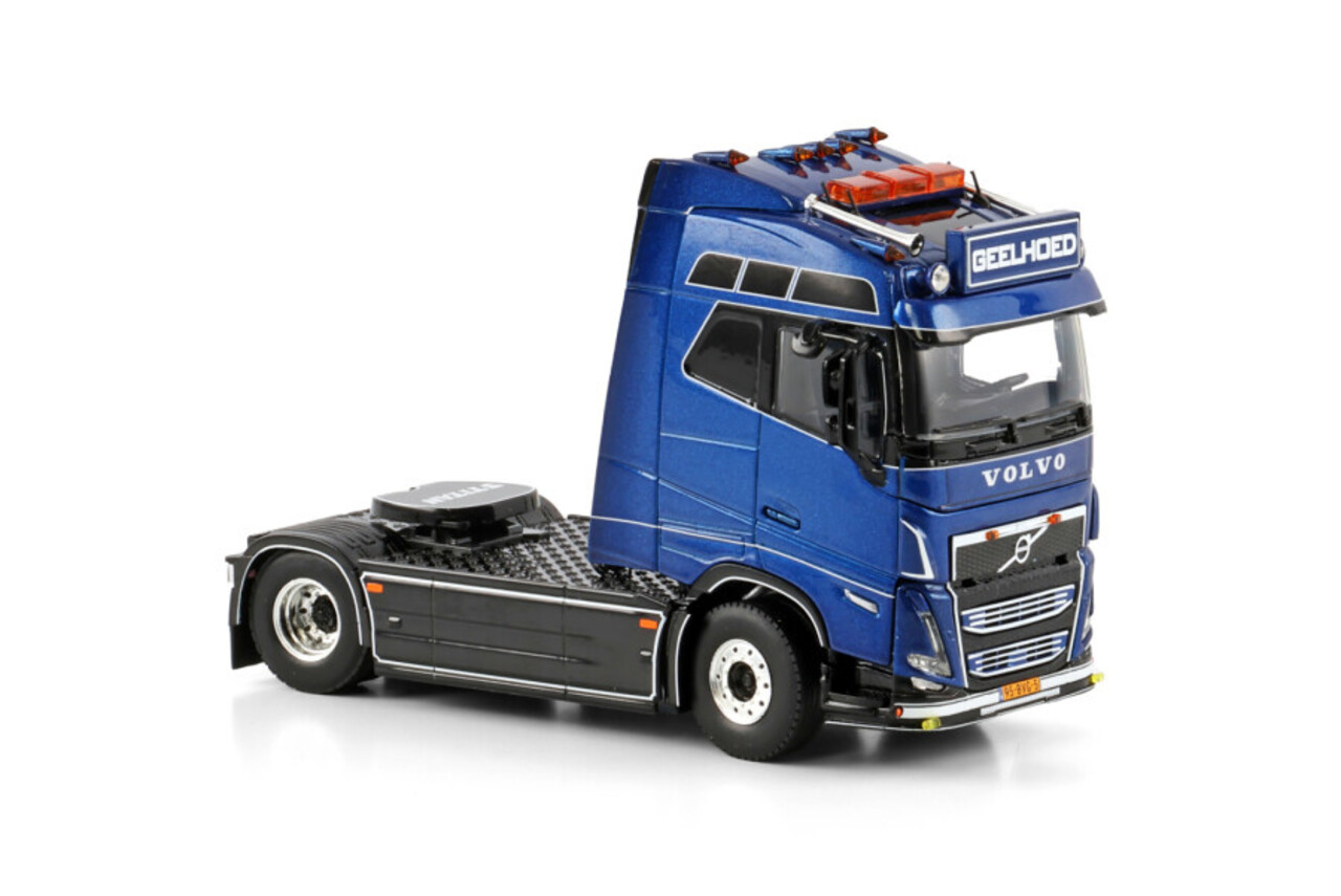 Volvo Volvo FH5 Globetrotter Tractor 4x2 'Geelhoed' - 1:50 - WSI Models Volvo Volvo FH5 Globetrotter Tractor 4x2 'Geelhoed' - 1:50 - WSI Models
