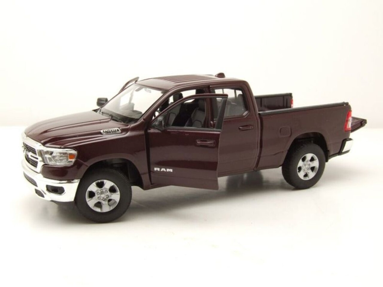 Dodge Dodge Ram 1500 Pick Up Double Cabin 2019 - 1:27 - Welly Dodge Dodge Ram 1500 Pick Up Double Cabin 2019 - 1:27 - Welly