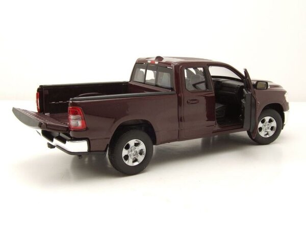 Dodge Dodge Ram 1500 Pick Up Double Cabin 2019 - 1:27 - Welly Dodge Dodge Ram 1500 Pick Up Double Cabin 2019 - 1:27 - Welly