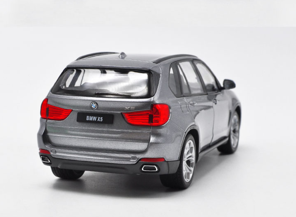 BMW BMW X5 (F15) 2015 - 1:24 - Welly BMW BMW X5 (F15) 2015 - 1:24 - Welly