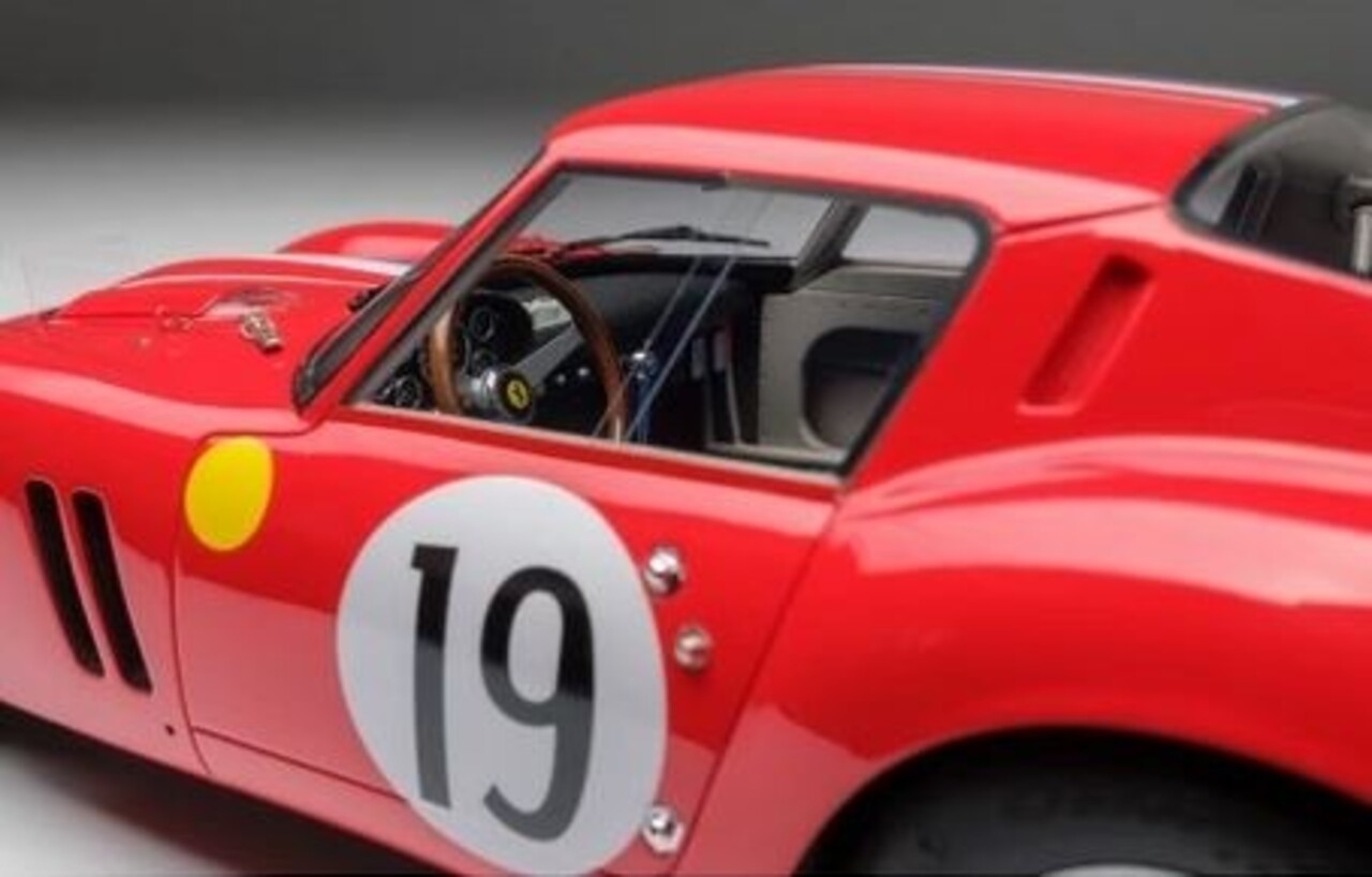 Ferrari Ferrari 250 GTO #19 24H Le Mans 1962 Winner GT Class - 1:18 - Amalgam