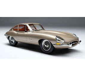 Jaguar Jaguar E-Type 3.8L 1 Series Coupe 1961 - 1:18 - Amalgam Jaguar Jaguar E-Type 3.8L 1 Series Coupe 1961 - 1:18 - Amalgam