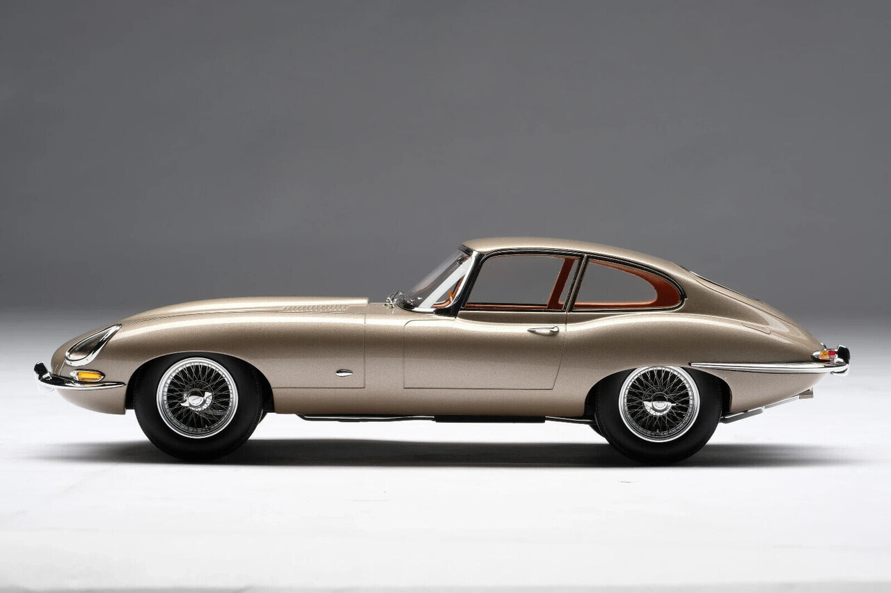 Jaguar Jaguar E-Type 3.8L 1 Series Coupe 1961 - 1:18 - Amalgam