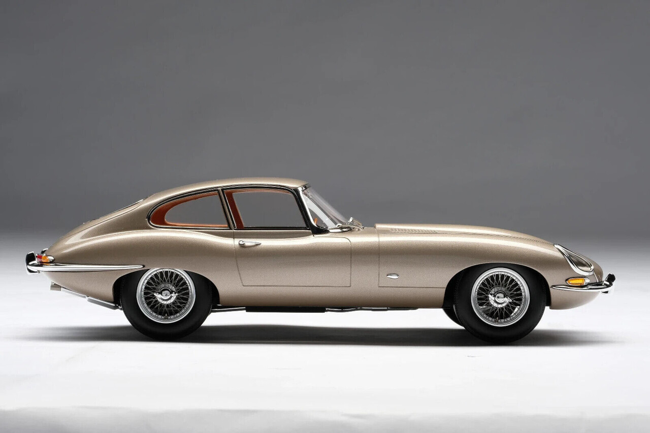 Jaguar Jaguar E-Type 3.8L 1 Series Coupe 1961 - 1:18 - Amalgam