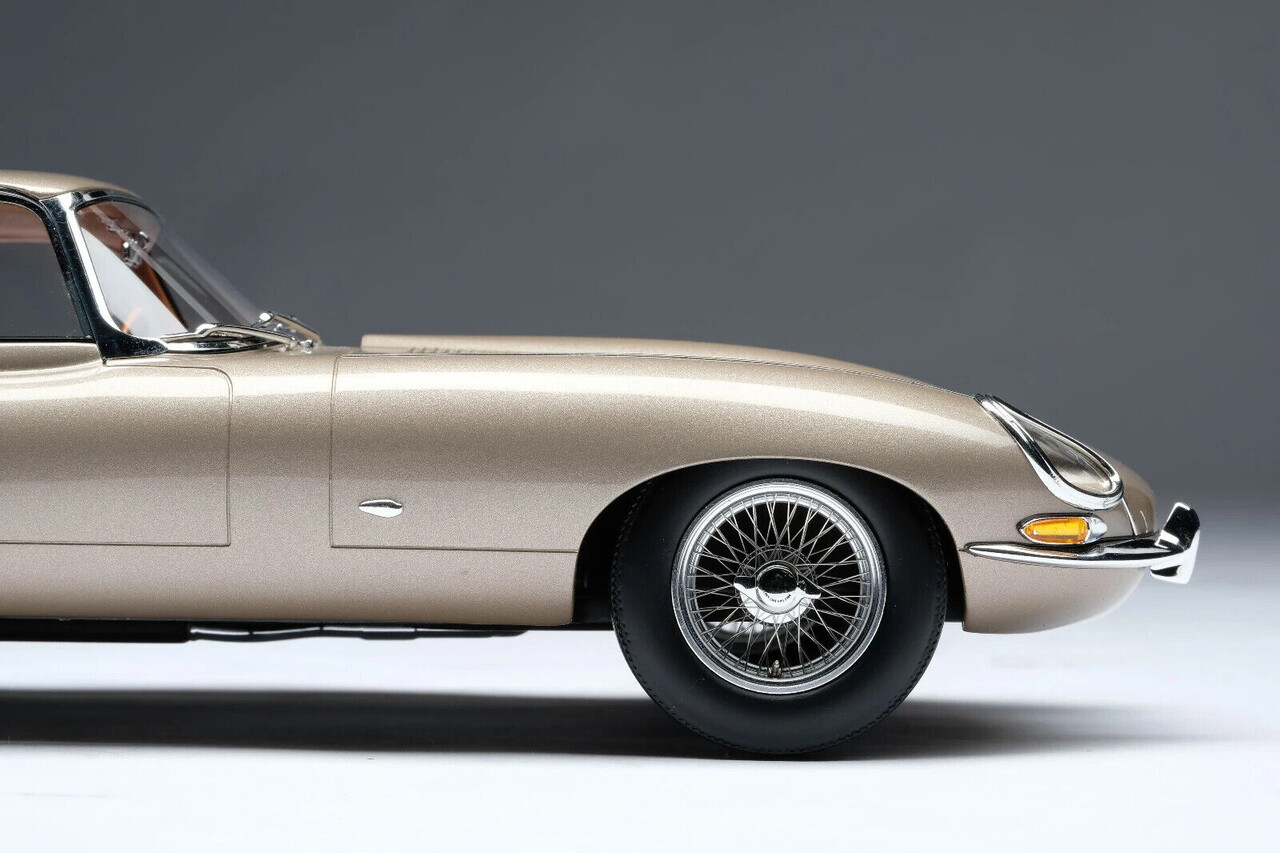 Jaguar Jaguar E-Type 3.8L 1 Series Coupe 1961 - 1:18 - Amalgam
