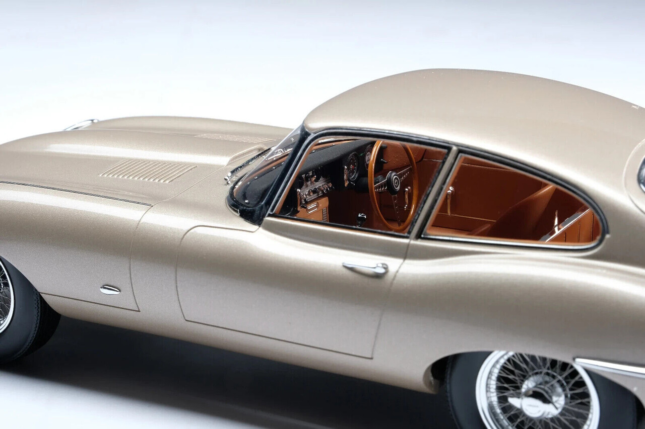Jaguar Jaguar E-Type 3.8L 1 Series Coupe 1961 - 1:18 - Amalgam
