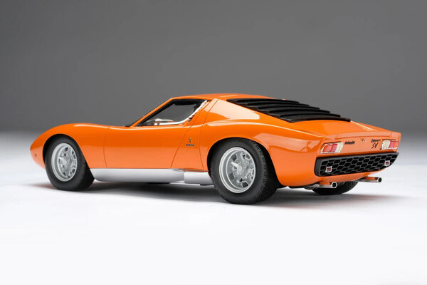 Lamborghini Lamborghini Miura P400 SV 1971  - 1:18 - Amalgam