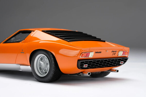 Lamborghini Lamborghini Miura P400 SV 1971  - 1:18 - Amalgam