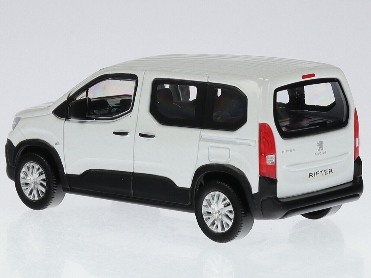 Peugeot Peugeot Rifter 2018 - 1:43 - Norev
