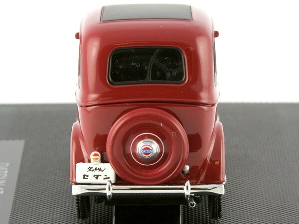 Datsun Datsun 17 Sedan 1938 - 1:43 - Ebbro Datsun Datsun 17 Sedan 1938 - 1:43 - Ebbro