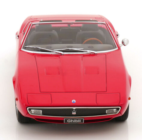 Maserati Maserati Ghibli Spider Cabriolet Open + Spoke Rims 1970 - 1:18 - KK Scale
