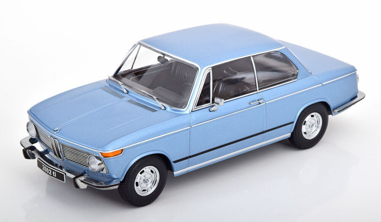 BMW BMW 2002 ti 1-Series 1971 - 1:18 - KK Scale