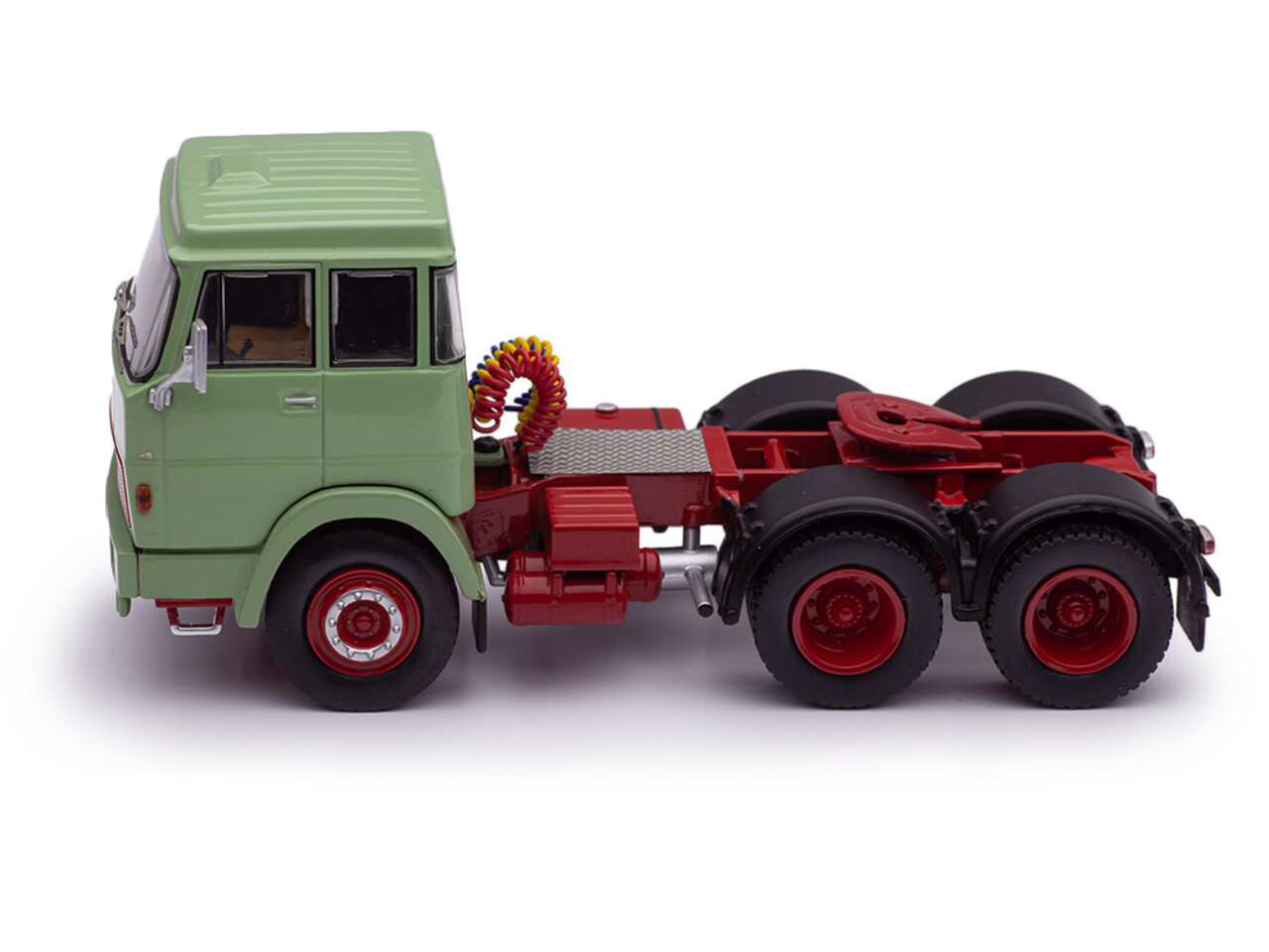 Henschel Henschel HS 19 TS 1966 - 1:43 - IXO Models