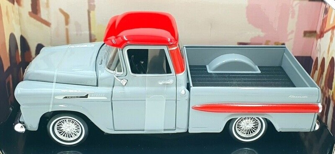 Chevrolet Chevrolet Apache Fleetside Pick-Up 'Get Low Series' 1958 - 1:24 - Motor Max Chevrolet Chevrolet Apache Fleetside Pick-Up 'Get Low Series' 1958 - 1:24 - Motor Max