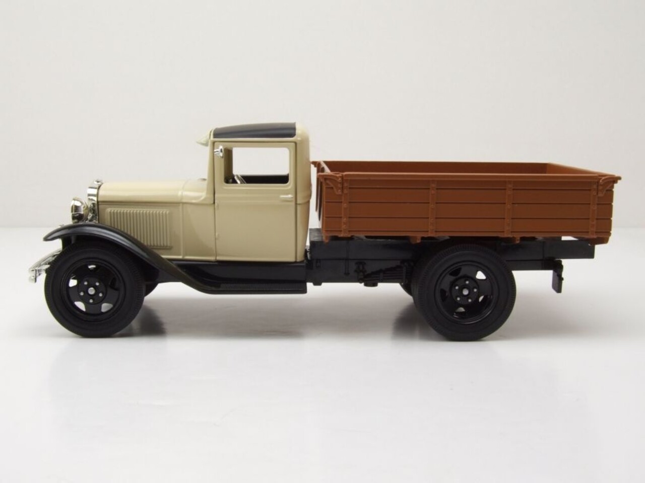 Ford Ford Model AA Pick-Up 1931 'Platinum Collection' - 1:24 - Motor Max