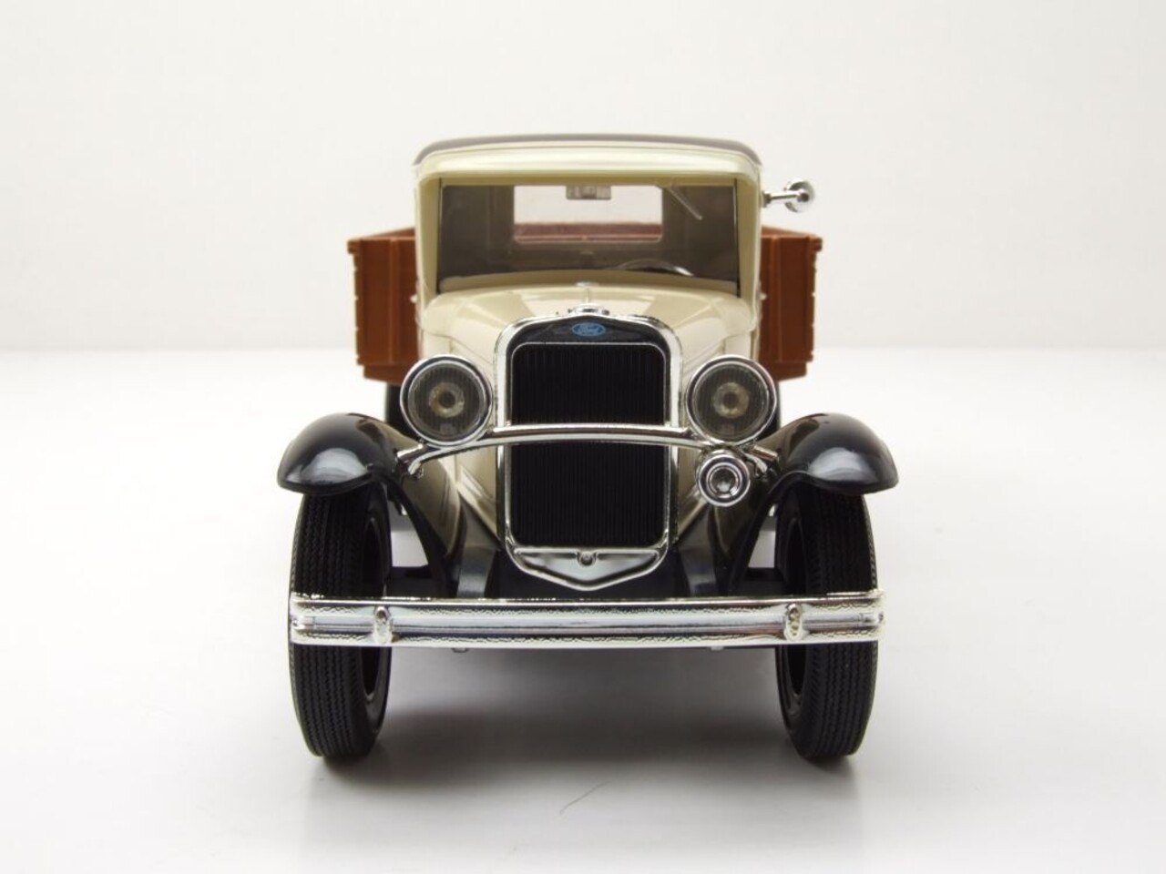 Ford Ford Model AA Pick-Up 1931 'Platinum Collection' - 1:24 - Motor Max