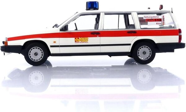 Volvo Volvo 740 GL Break 'ASB Köln' 1986 - 1:18 - Minichamps Volvo Volvo 740 GL Break 'ASB Köln' 1986 - 1:18 - Minichamps