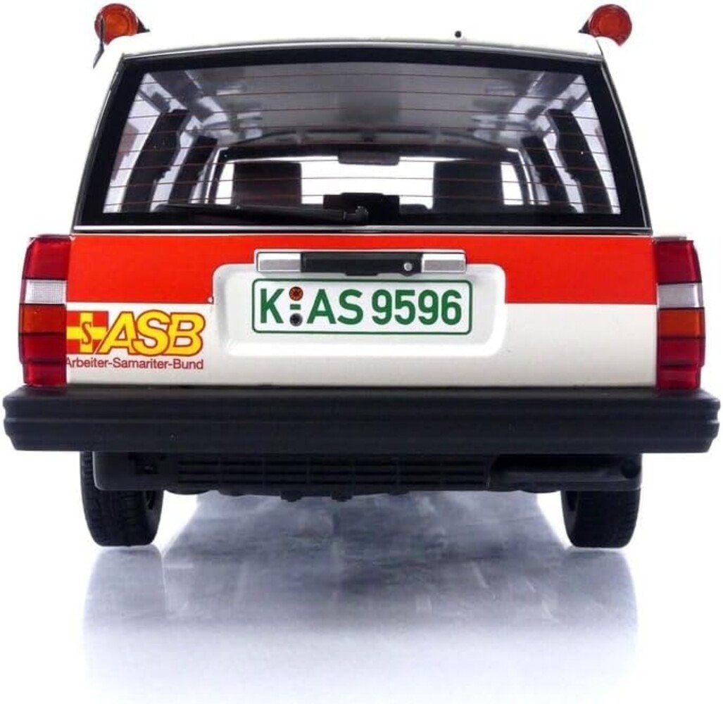 Volvo Volvo 740 GL Break 'ASB Köln' 1986 - 1:18 - Minichamps Volvo Volvo 740 GL Break 'ASB Köln' 1986 - 1:18 - Minichamps
