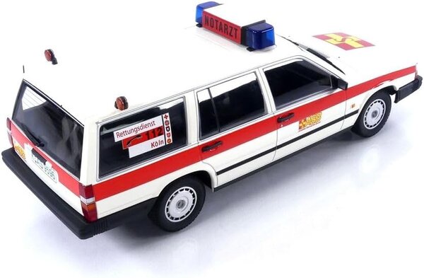Volvo Volvo 740 GL Break 'ASB Köln' 1986 - 1:18 - Minichamps Volvo Volvo 740 GL Break 'ASB Köln' 1986 - 1:18 - Minichamps