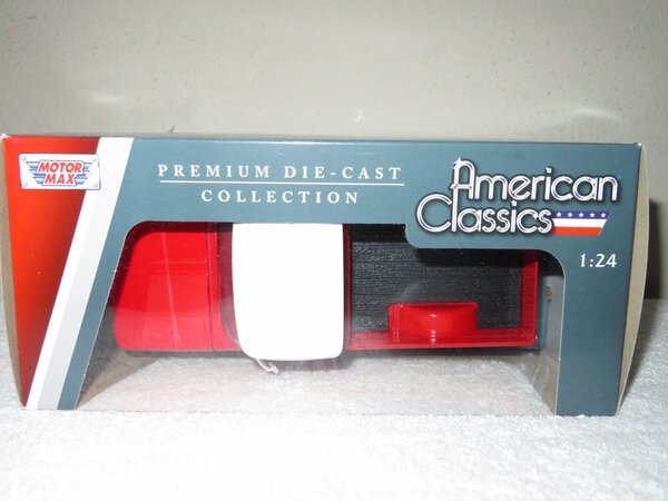 Chevrolet Chevrolet C10 Fleetside Pick-Up 1966 - 1:24 - Motor Max