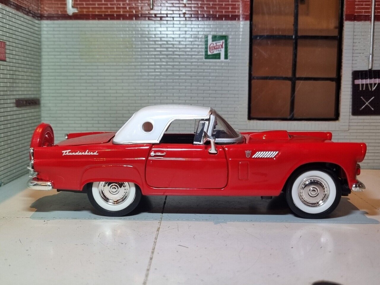 Ford Ford Thunderbird 1956 - 1:24 - Motor Max